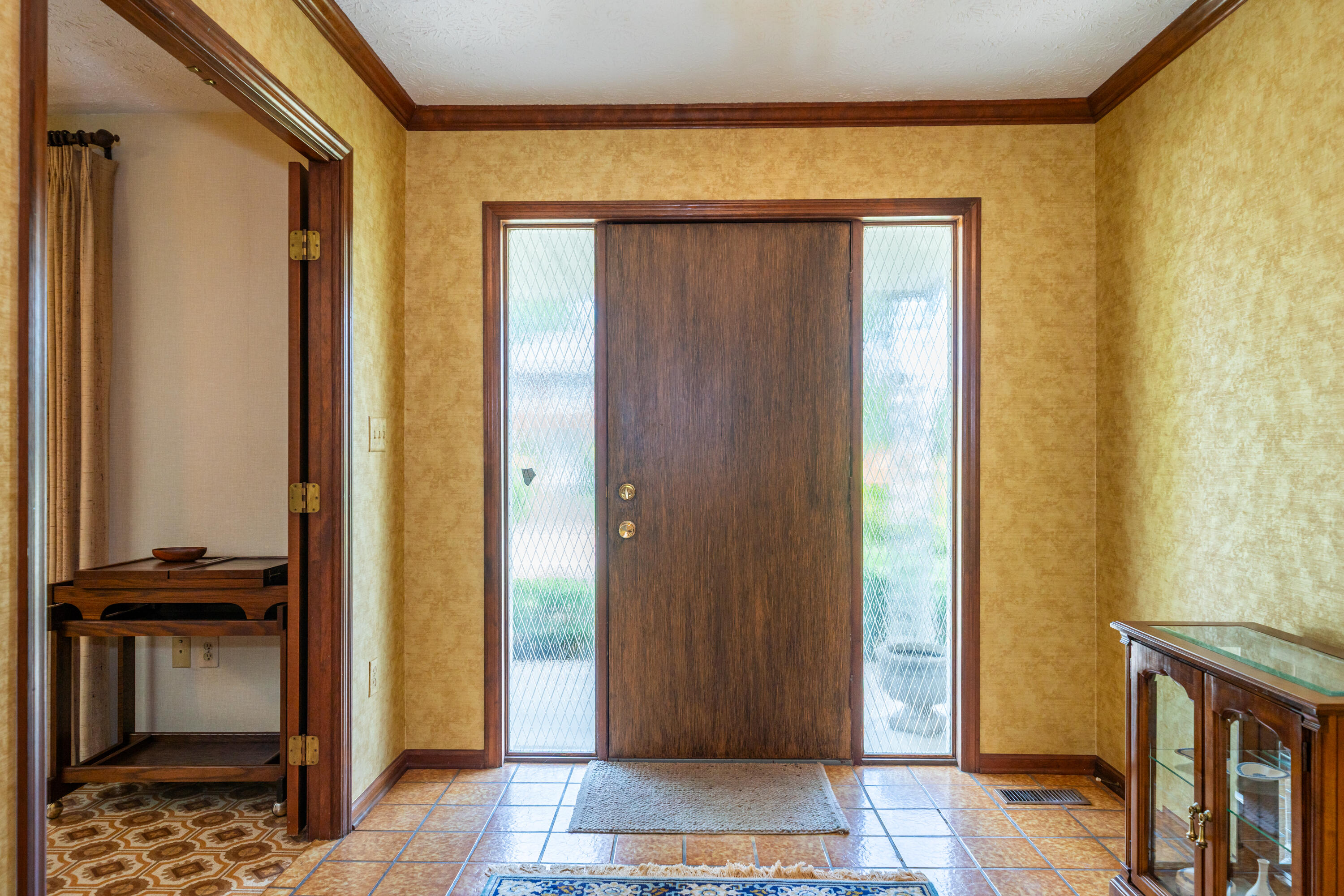374 Shadywood Drive, Clayton, Ohio 45315