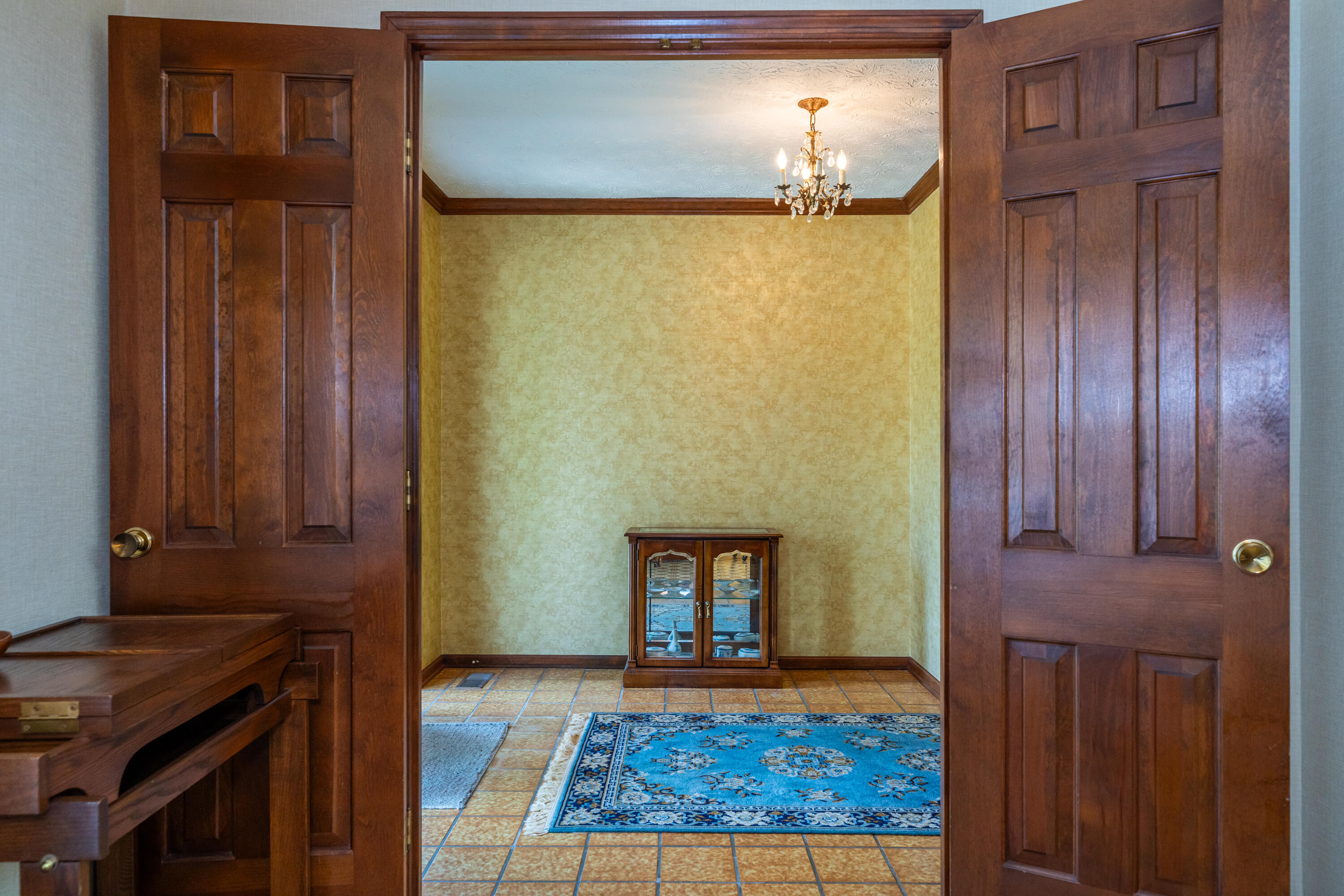 374 Shadywood Drive, Clayton, Ohio 45315