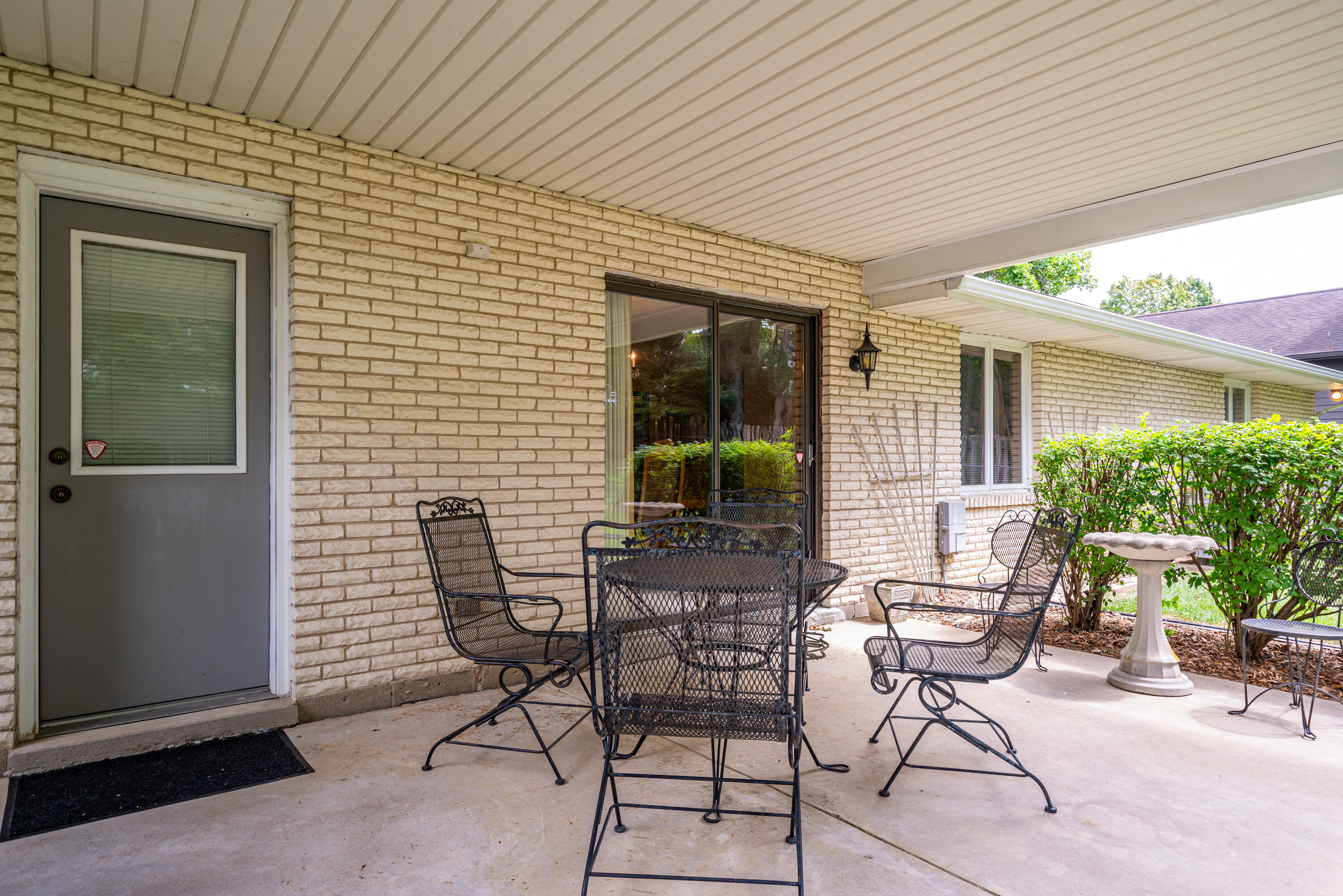 374 Shadywood Drive, Clayton, Ohio 45315