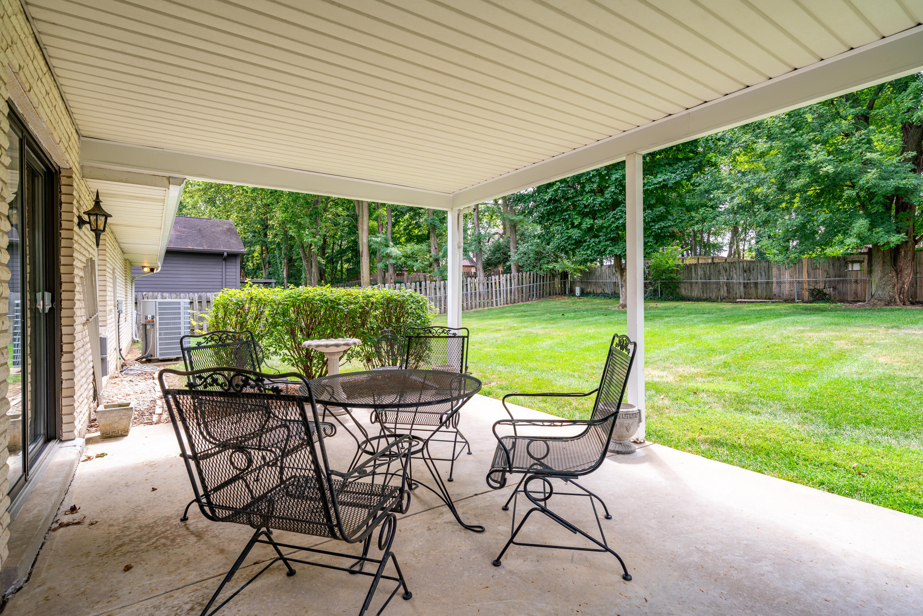 374 Shadywood Drive, Clayton, Ohio 45315