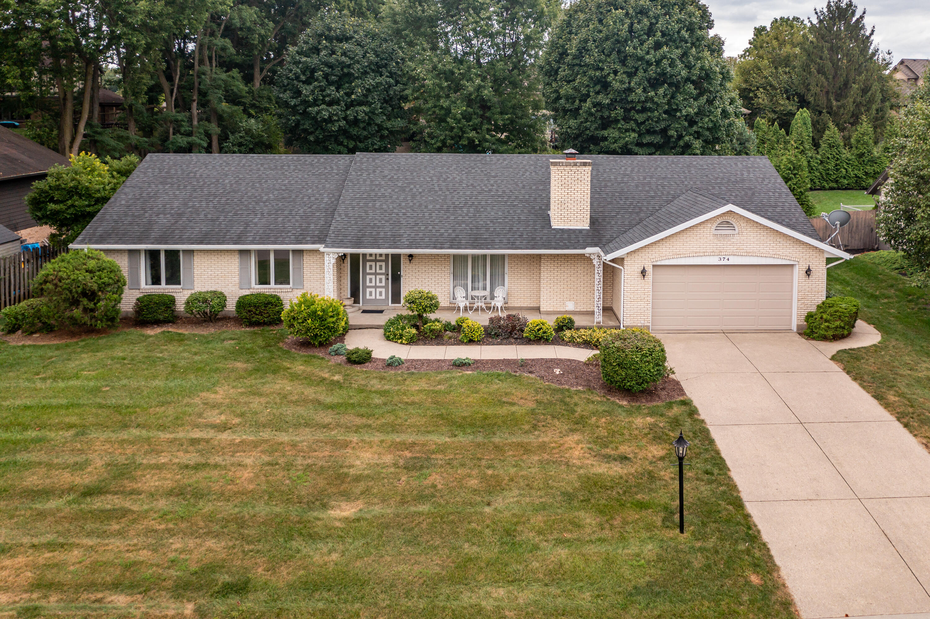 374 Shadywood Drive, Clayton, Ohio 45315