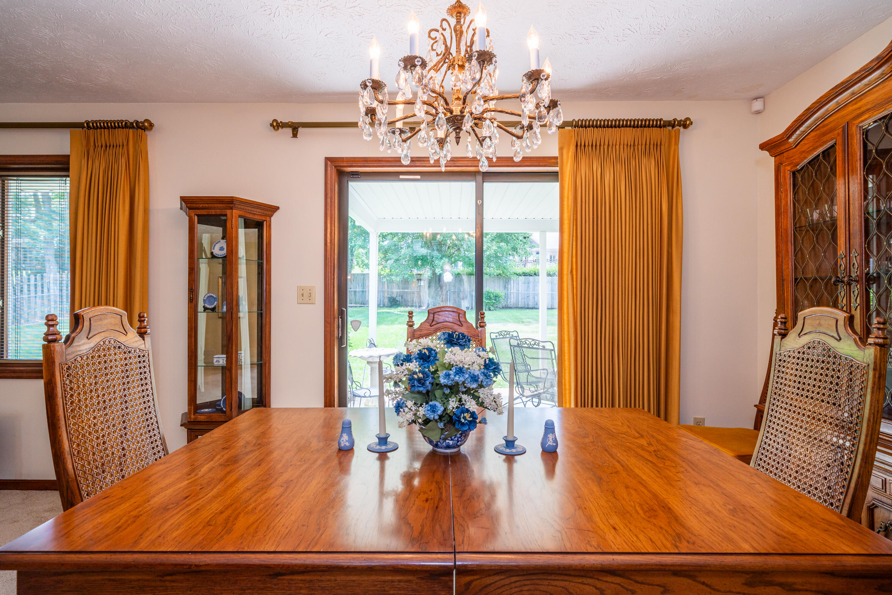 374 Shadywood Drive, Clayton, Ohio 45315