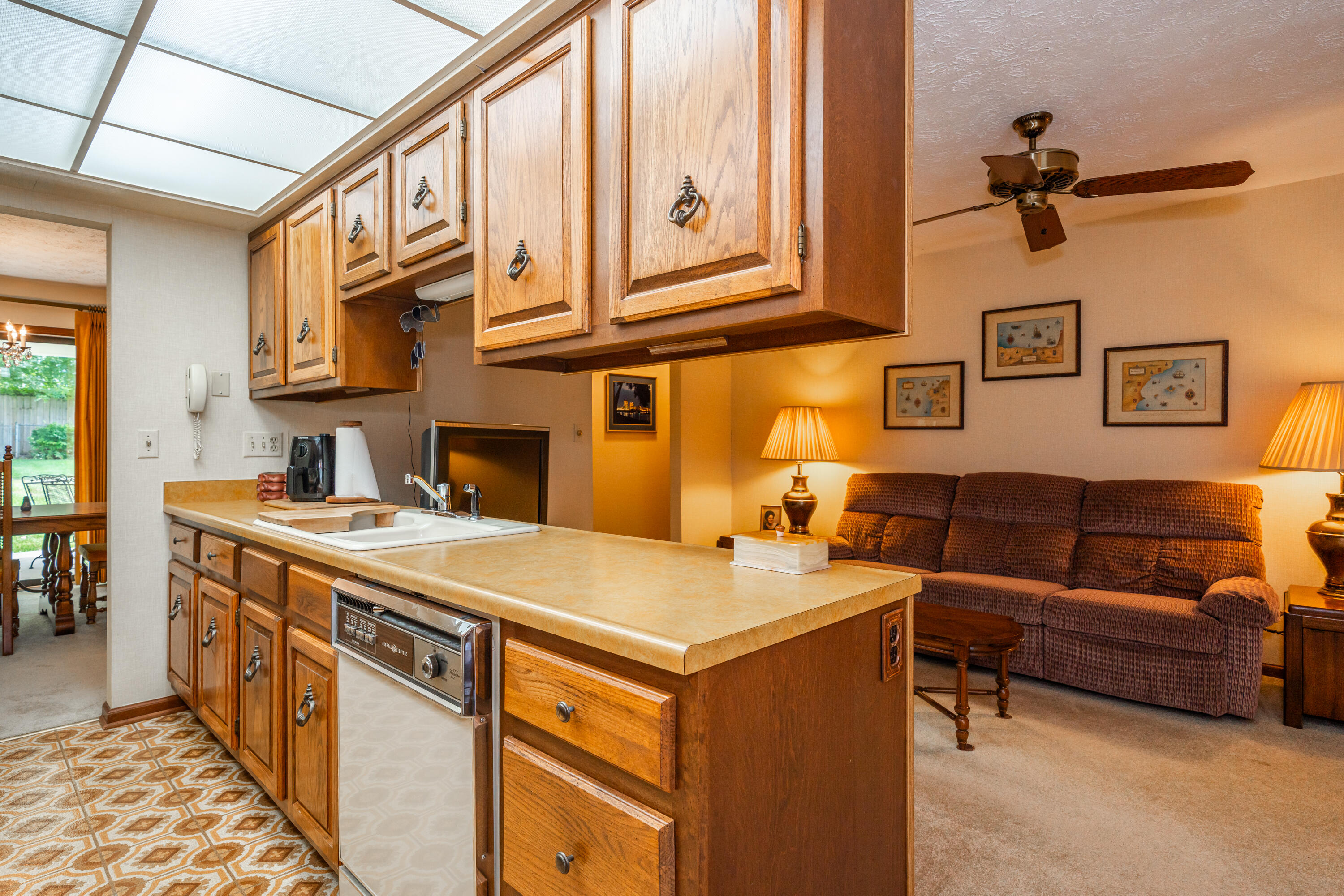 374 Shadywood Drive, Clayton, Ohio 45315