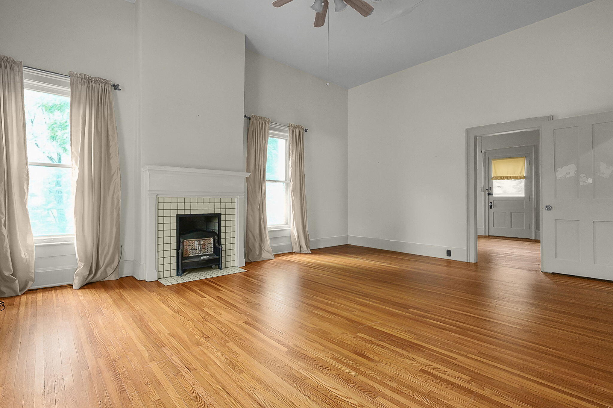 156 Main Street, London, Ohio 43140