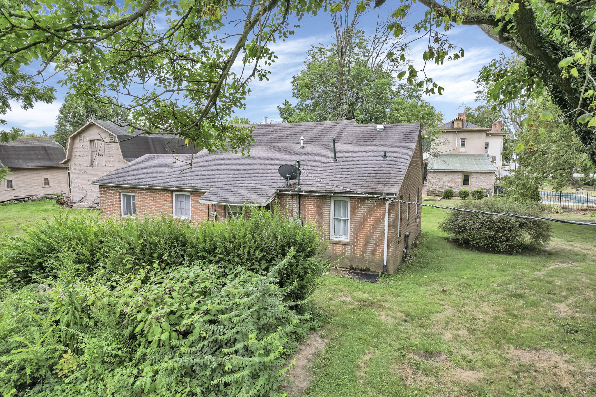 156 Main Street, London, Ohio 43140