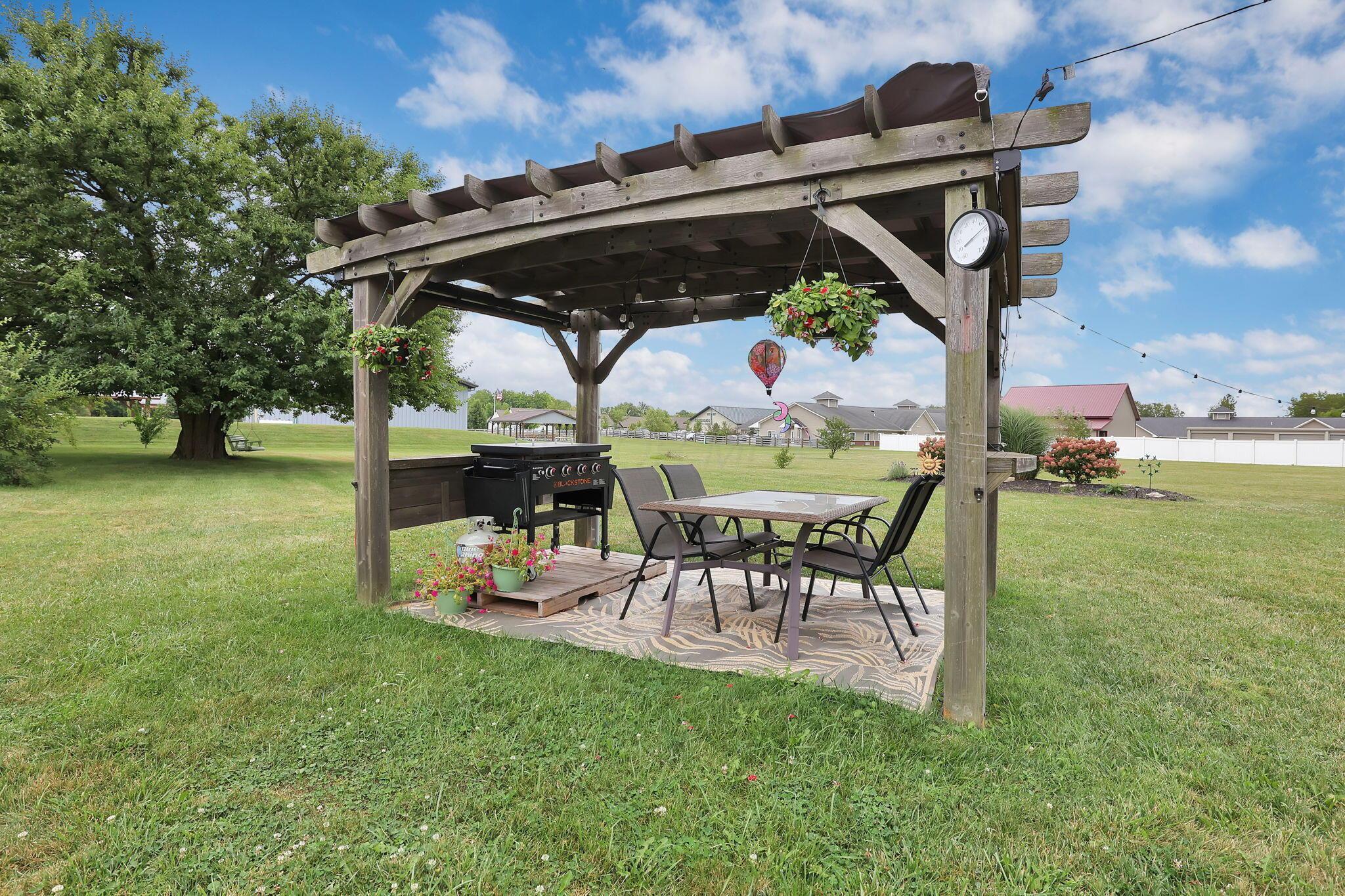 2206 State Route 56, London, Ohio 43140