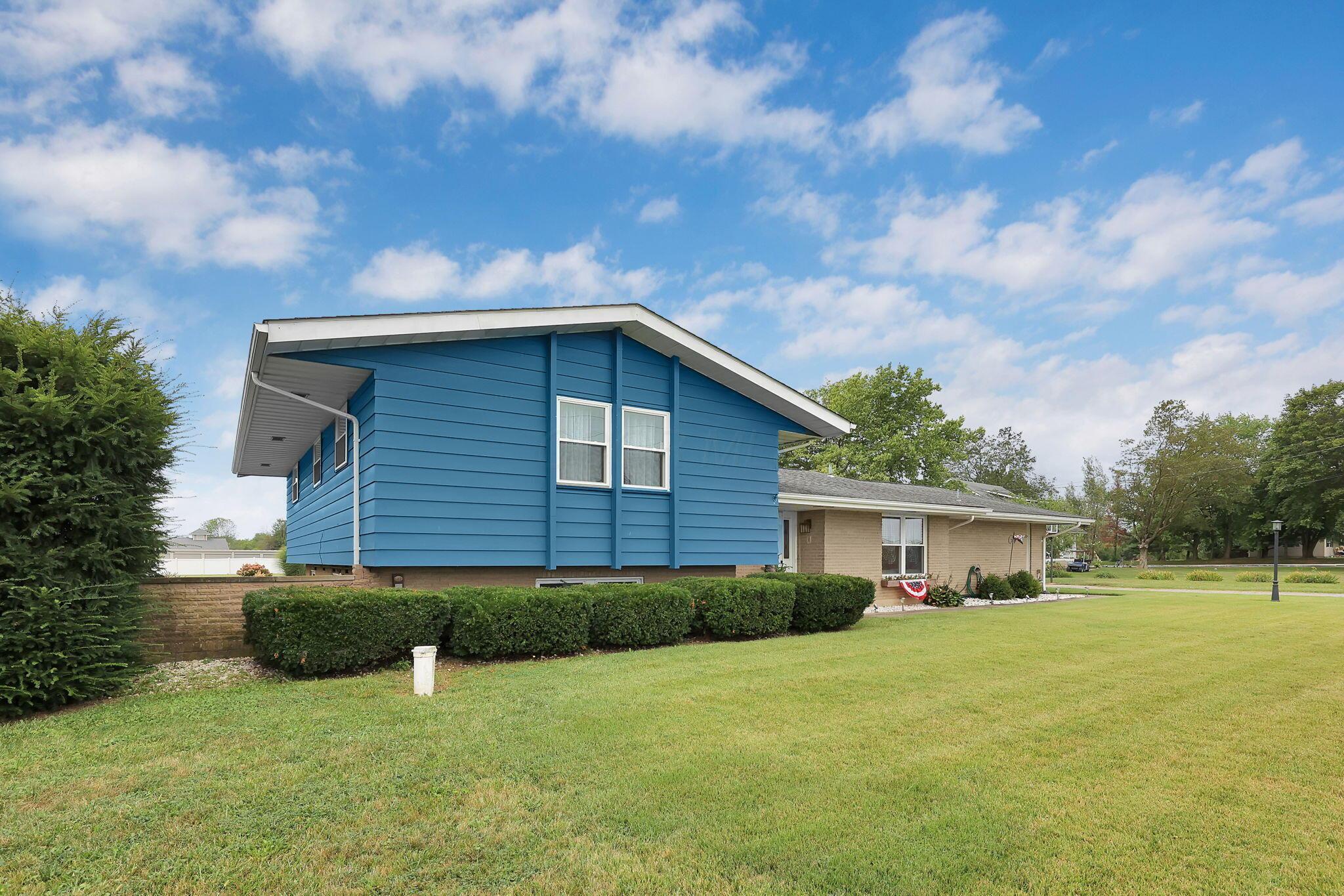 2206 State Route 56, London, Ohio 43140