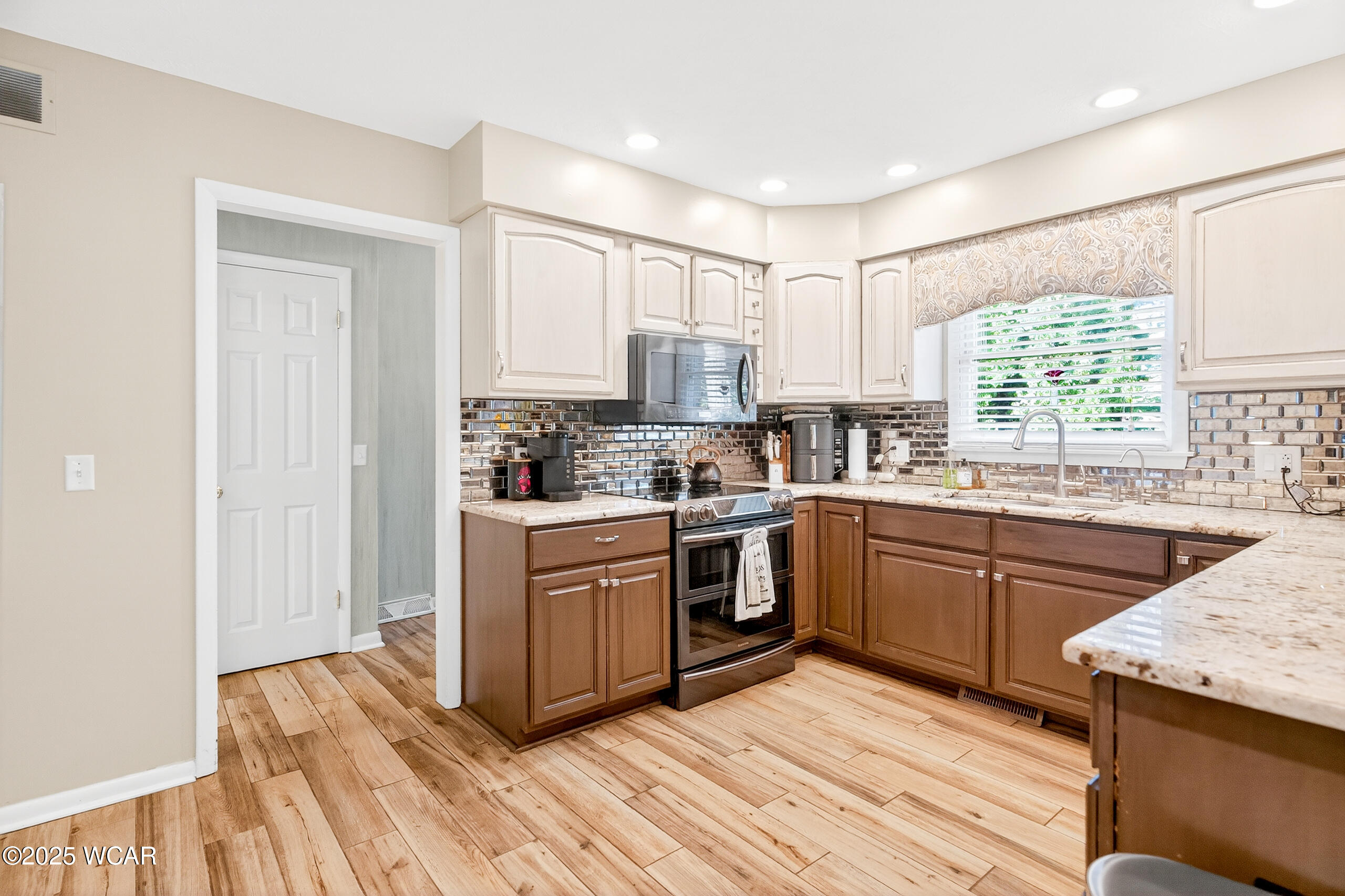 1317 Pinetree Court, Sidney, Ohio