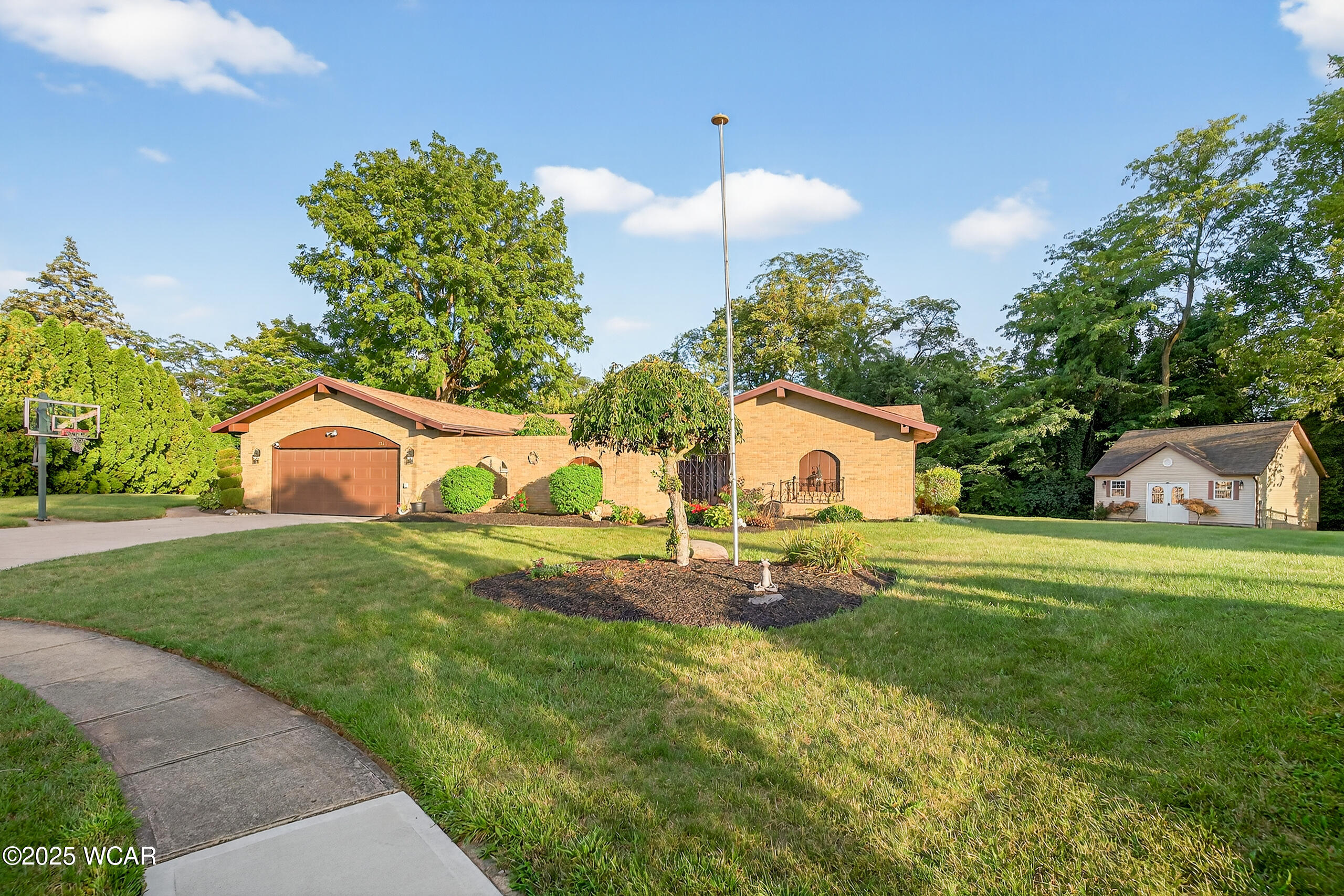 1317 Pinetree Court, Sidney, Ohio