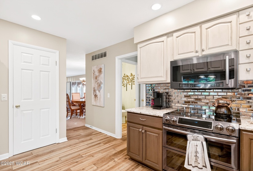 1317 Pinetree Court, Sidney, Ohio, 3 Bedrooms Bedrooms, ,2 BathroomsBathrooms,Residential,For Sale,Pinetree,308048