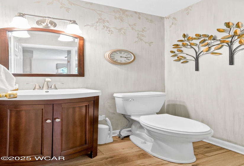 1317 Pinetree Court, Sidney, Ohio, 3 Bedrooms Bedrooms, ,2 BathroomsBathrooms,Residential,For Sale,Pinetree,308048