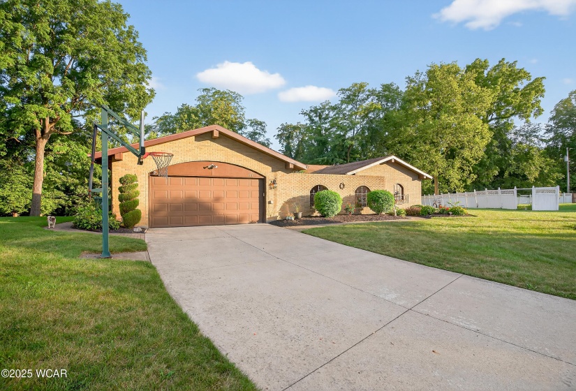 1317 Pinetree Court, Sidney, Ohio, 3 Bedrooms Bedrooms, ,2 BathroomsBathrooms,Residential,For Sale,Pinetree,308048