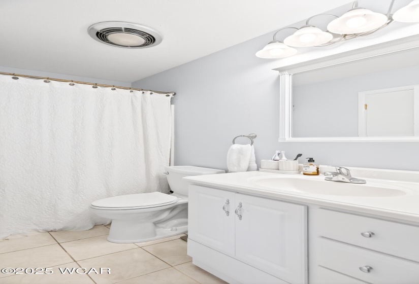 1317 Pinetree Court, Sidney, Ohio, 3 Bedrooms Bedrooms, ,2 BathroomsBathrooms,Residential,For Sale,Pinetree,308048