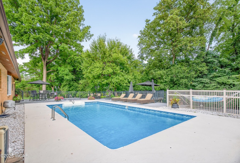 1317 Pinetree Court, Sidney, Ohio, 3 Bedrooms Bedrooms, ,2 BathroomsBathrooms,Residential,For Sale,Pinetree,308048