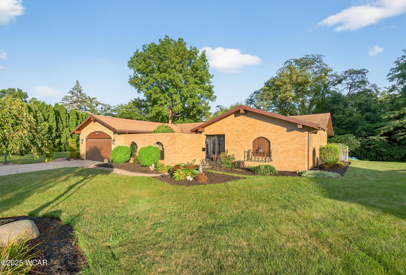 1317 Pinetree Court, Sidney, Ohio, 3 Bedrooms Bedrooms, ,2 BathroomsBathrooms,Residential,For Sale,Pinetree,308048