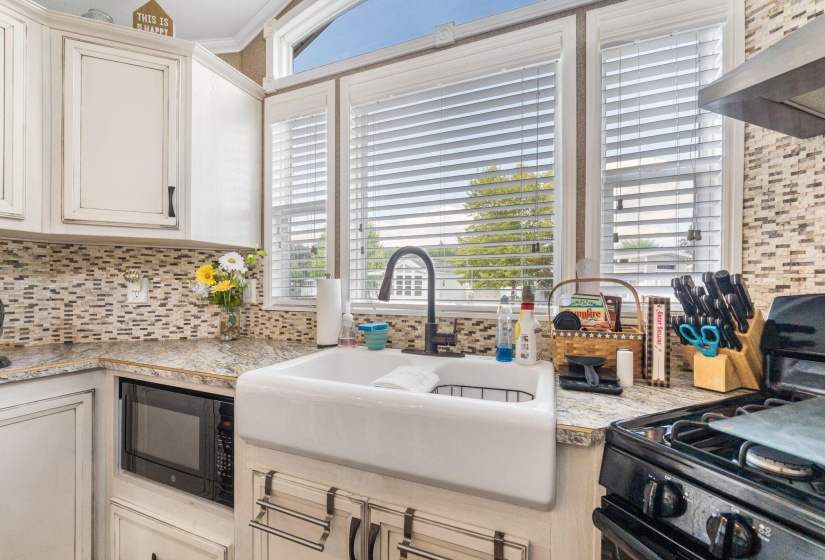 11377 Township Road 266 (Interior)-3