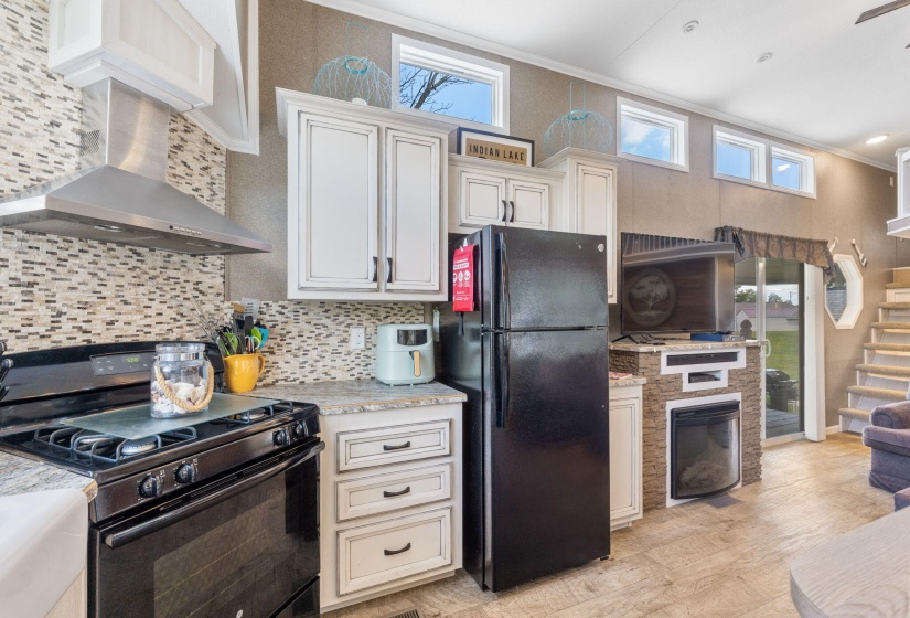 11377 Township Road 266 (Interior)-12