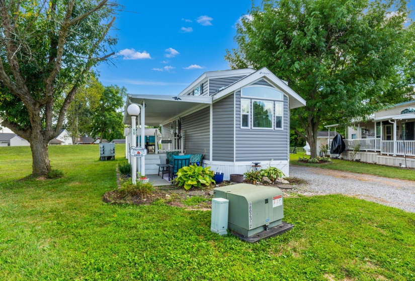 11377 Township Road 266 (Exterior)-2