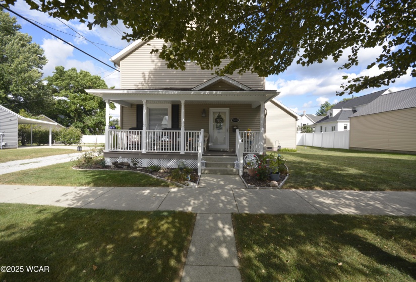 208 Court Street, Wapakoneta, Ohio, 3 Bedrooms Bedrooms, ,2 BathroomsBathrooms,Residential,For Sale,Court,308053