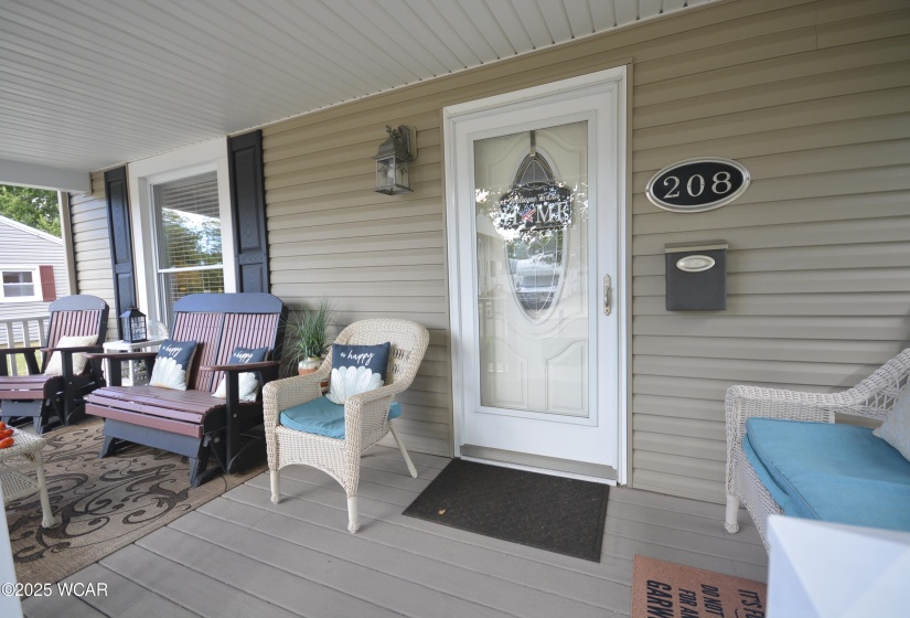 208 Court Street, Wapakoneta, Ohio, 3 Bedrooms Bedrooms, ,2 BathroomsBathrooms,Residential,For Sale,Court,308053