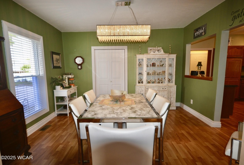 208 Court Street, Wapakoneta, Ohio, 3 Bedrooms Bedrooms, ,2 BathroomsBathrooms,Residential,For Sale,Court,308053