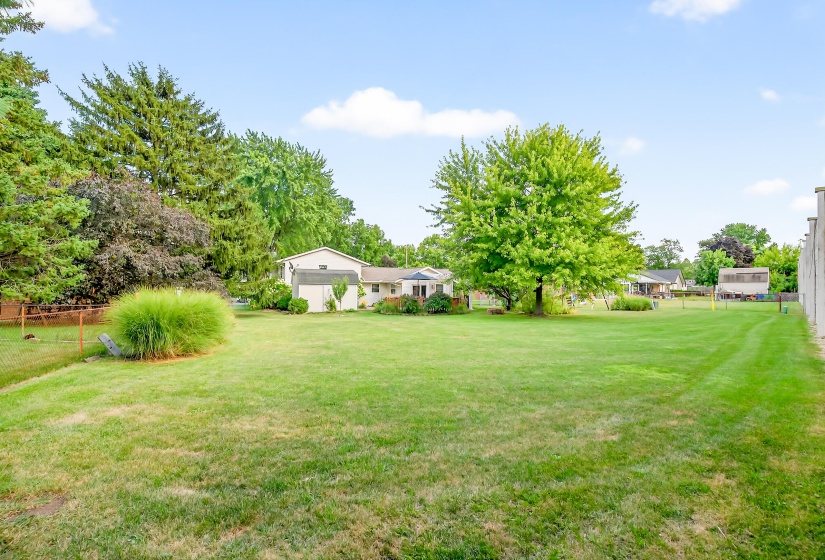 852 Branford, Troy-50