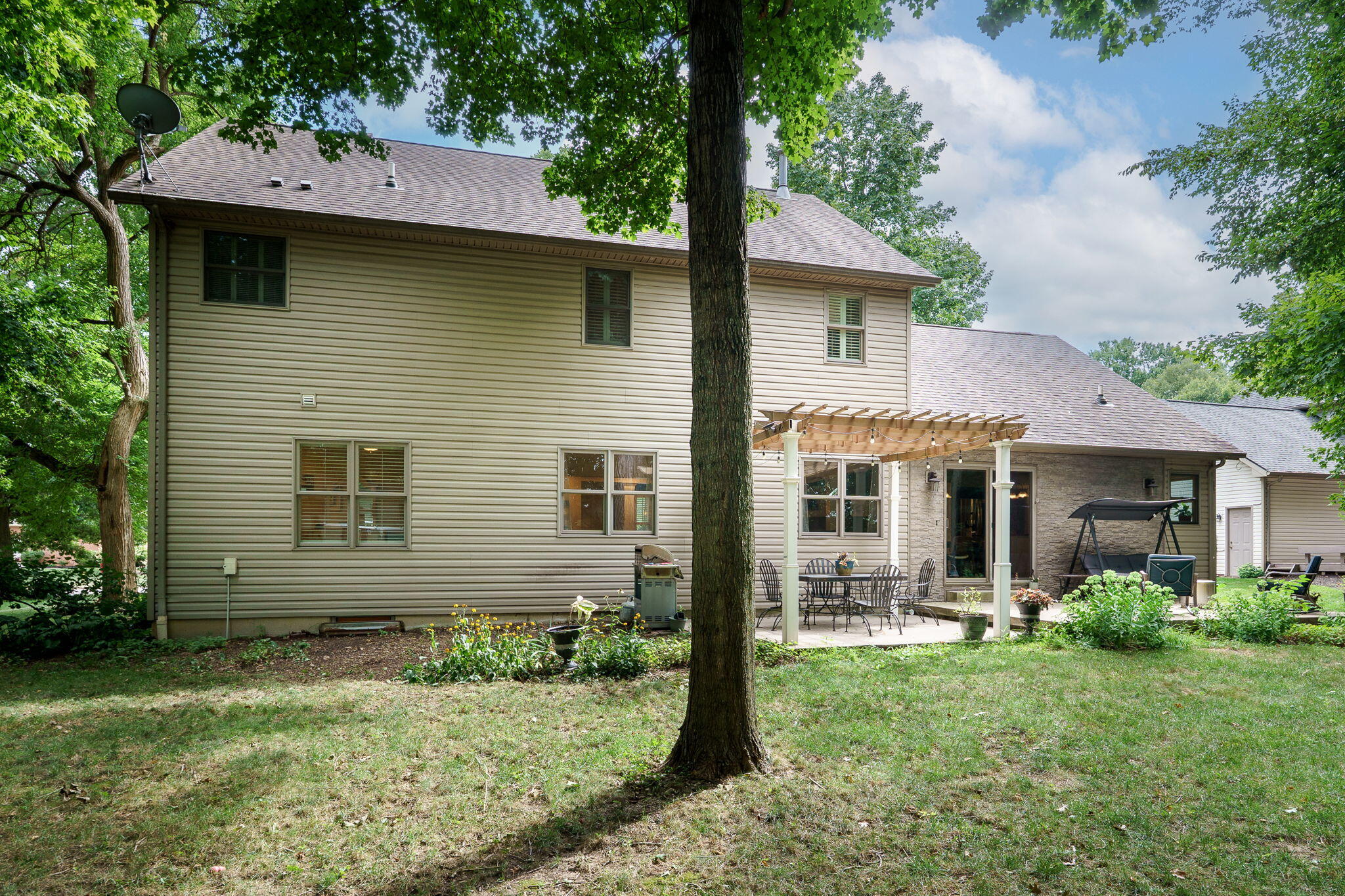 2340 Cara Drive, Troy, Ohio 45373