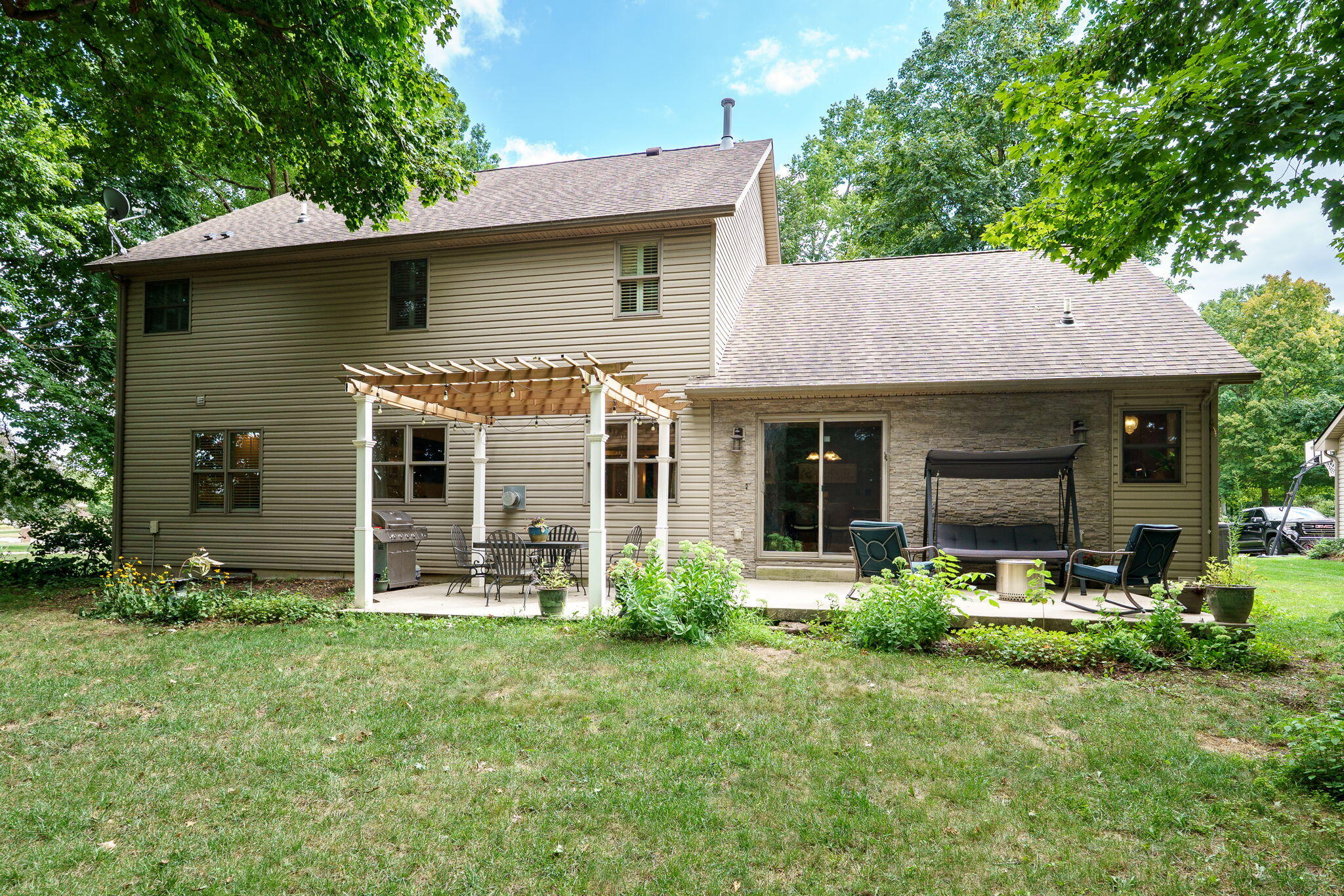 2340 Cara Drive, Troy, Ohio 45373