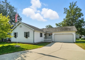 206 White Oaks Court, Russells Point, Ohio 43348, 3 Bedrooms Bedrooms, ,2 BathroomsBathrooms,Residential,For Sale,White Oaks,1040947