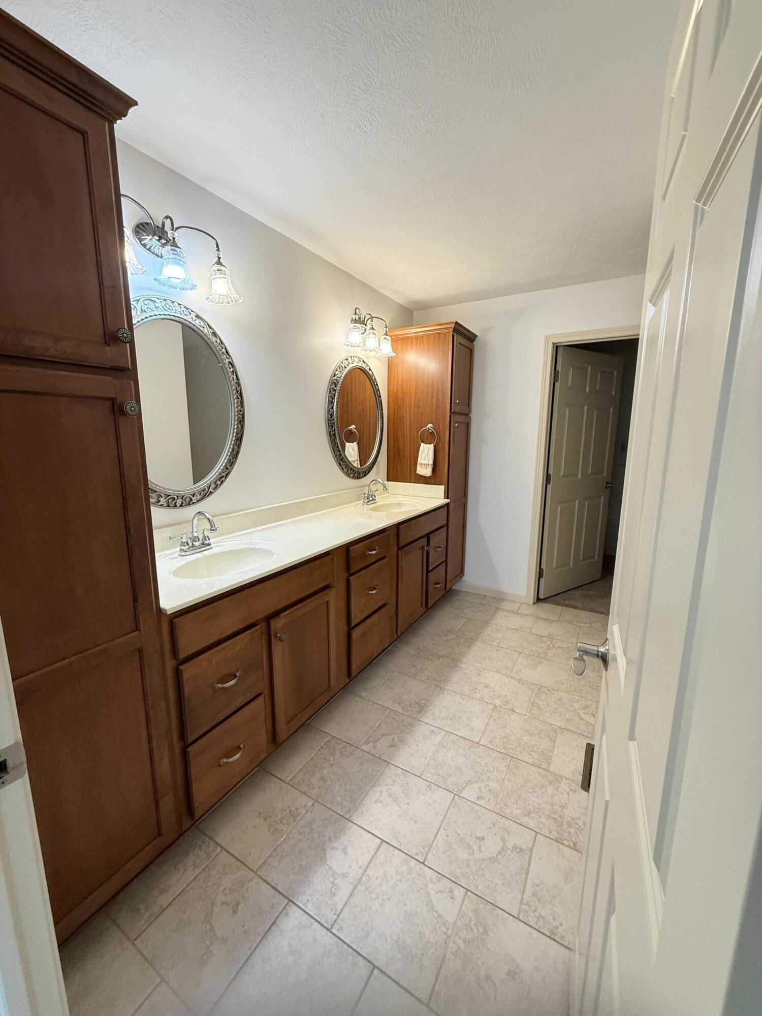 1163 Marvin Gene, Sidney, Ohio 45365