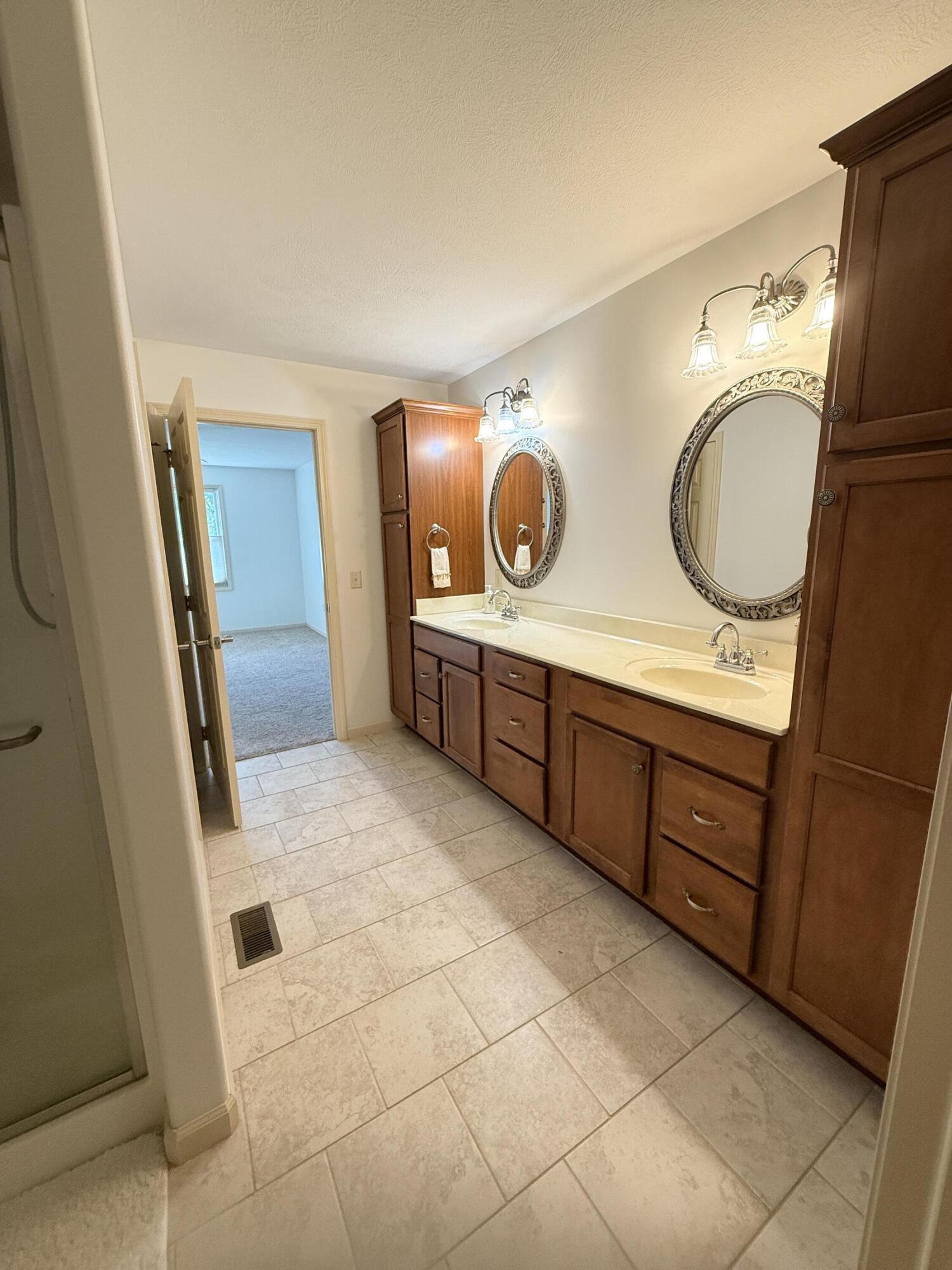 1163 Marvin Gene, Sidney, Ohio 45365