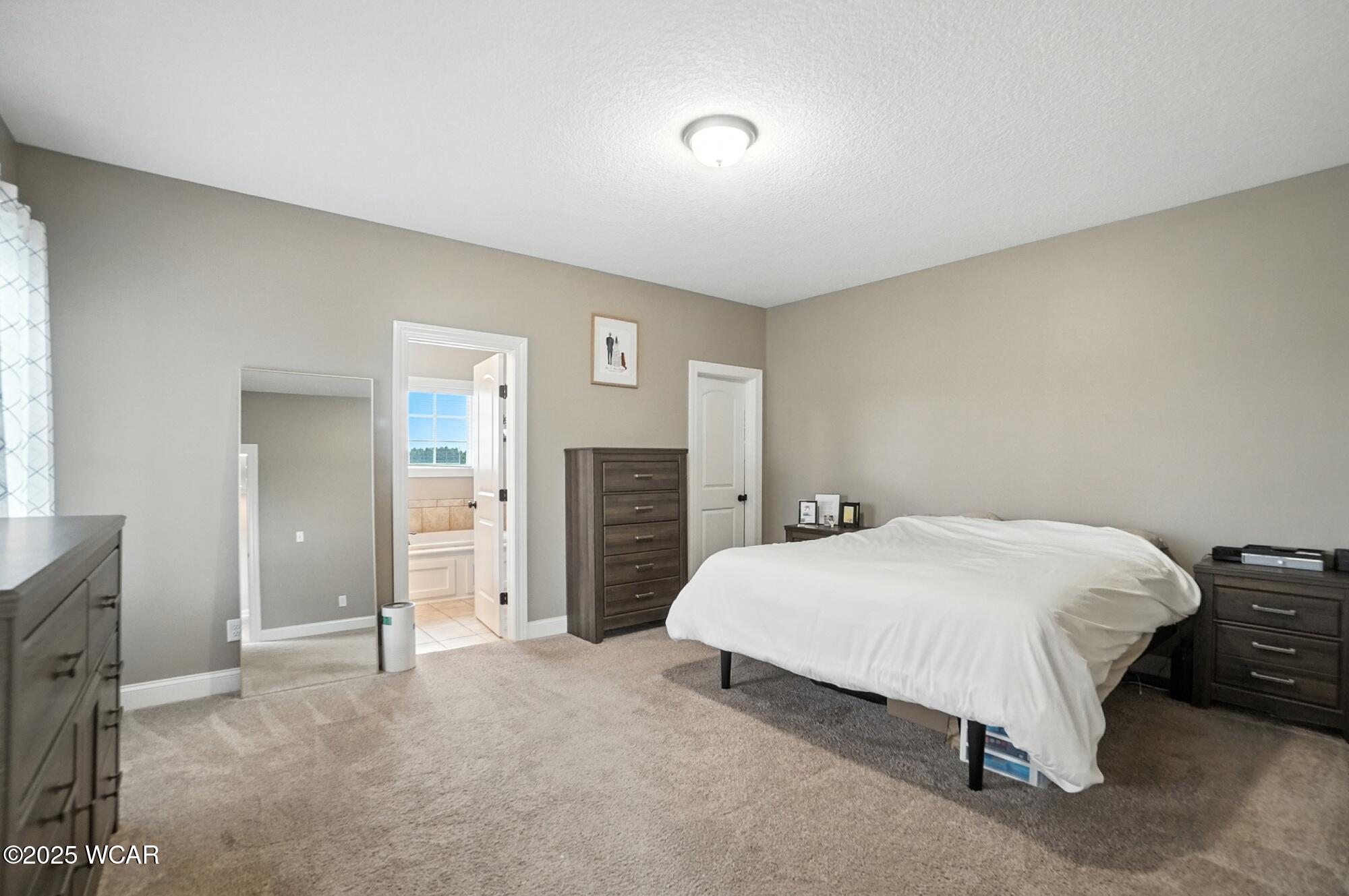 5566 Osman Road, Lima, Ohio