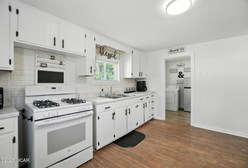 1372 Latham Avenue, Lima, Ohio, 2 Bedrooms Bedrooms, ,1 BathroomBathrooms,Residential,For Sale,Latham,308017