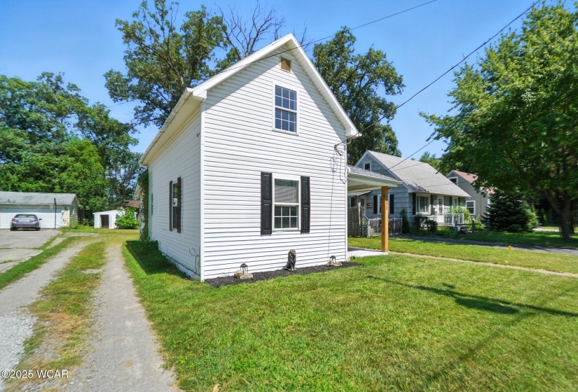 1372 Latham Avenue, Lima, Ohio, 2 Bedrooms Bedrooms, ,1 BathroomBathrooms,Residential,For Sale,Latham,308017