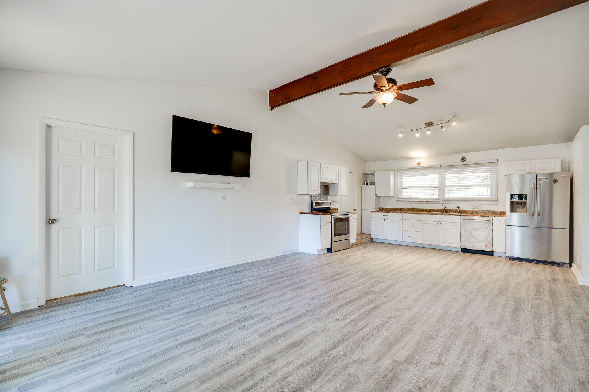 1527 Sussex Road, Troy, Ohio 45373