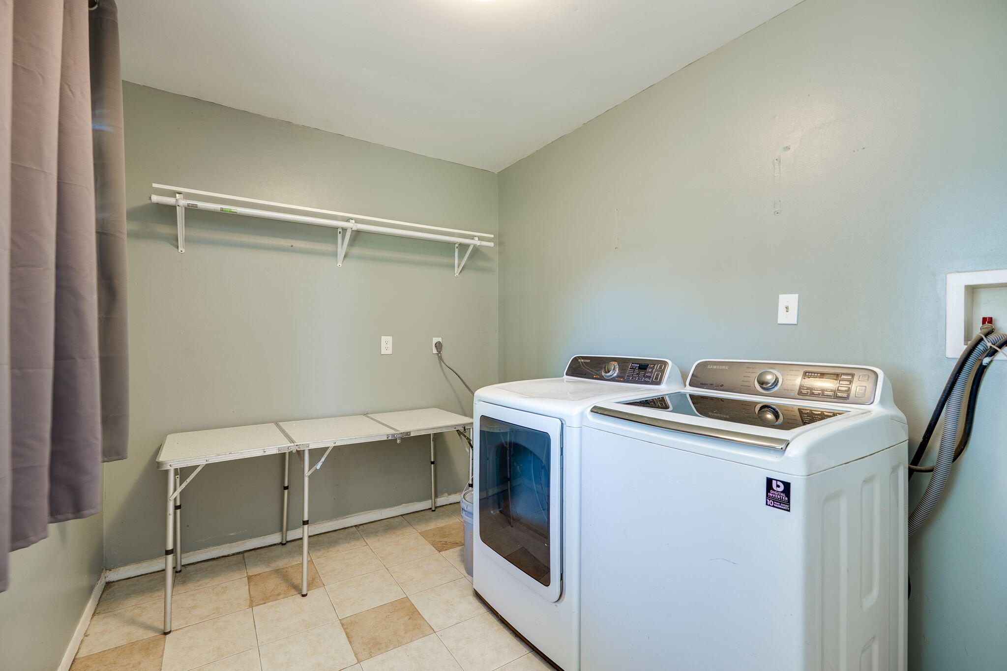 1527 Sussex Road, Troy, Ohio 45373