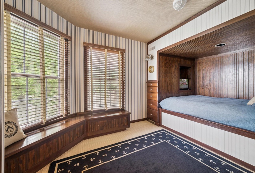 54-4333-Marin-Woods-Unit-E-Port-Clinton-