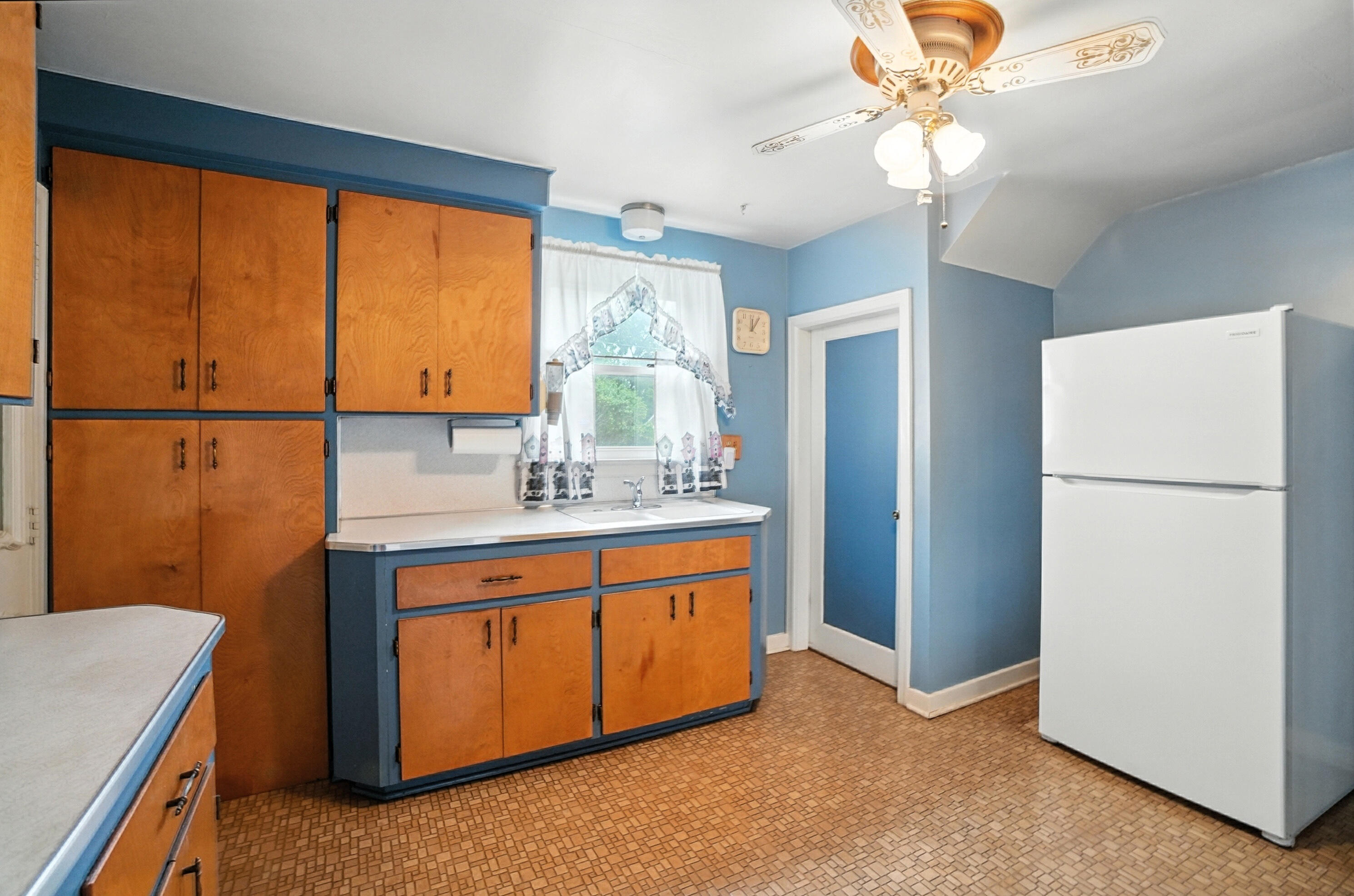 1566 Fulton Avenue, Springfield, Ohio 45505