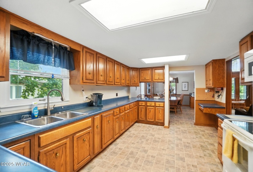 3333 Ft Amanda Road, Lima, Ohio, 3 Bedrooms Bedrooms, ,2 BathroomsBathrooms,Residential,For Sale,Ft Amanda,308074