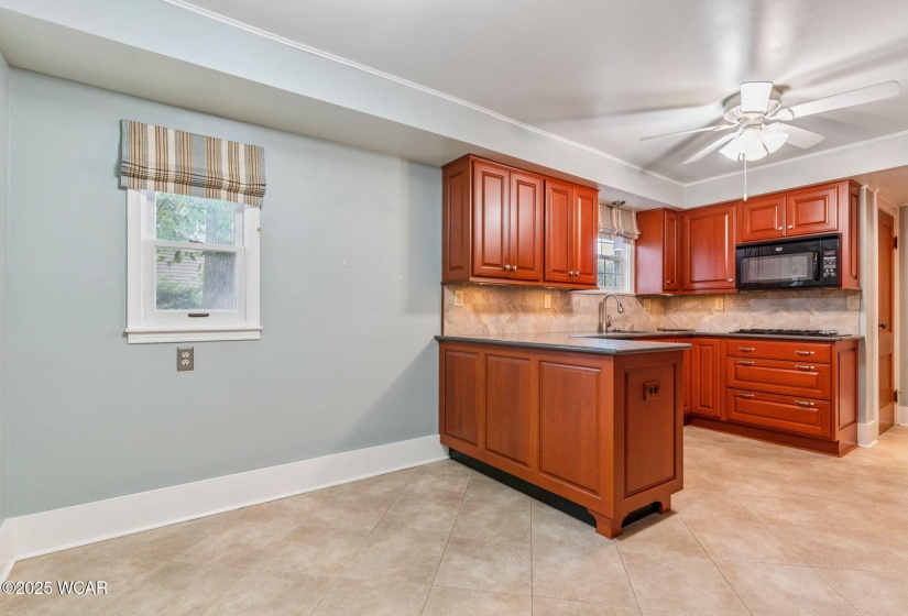 1316 Hurd Avenue, Findlay, Ohio, 4 Bedrooms Bedrooms, ,2 BathroomsBathrooms,Residential,For Sale,Hurd,308078