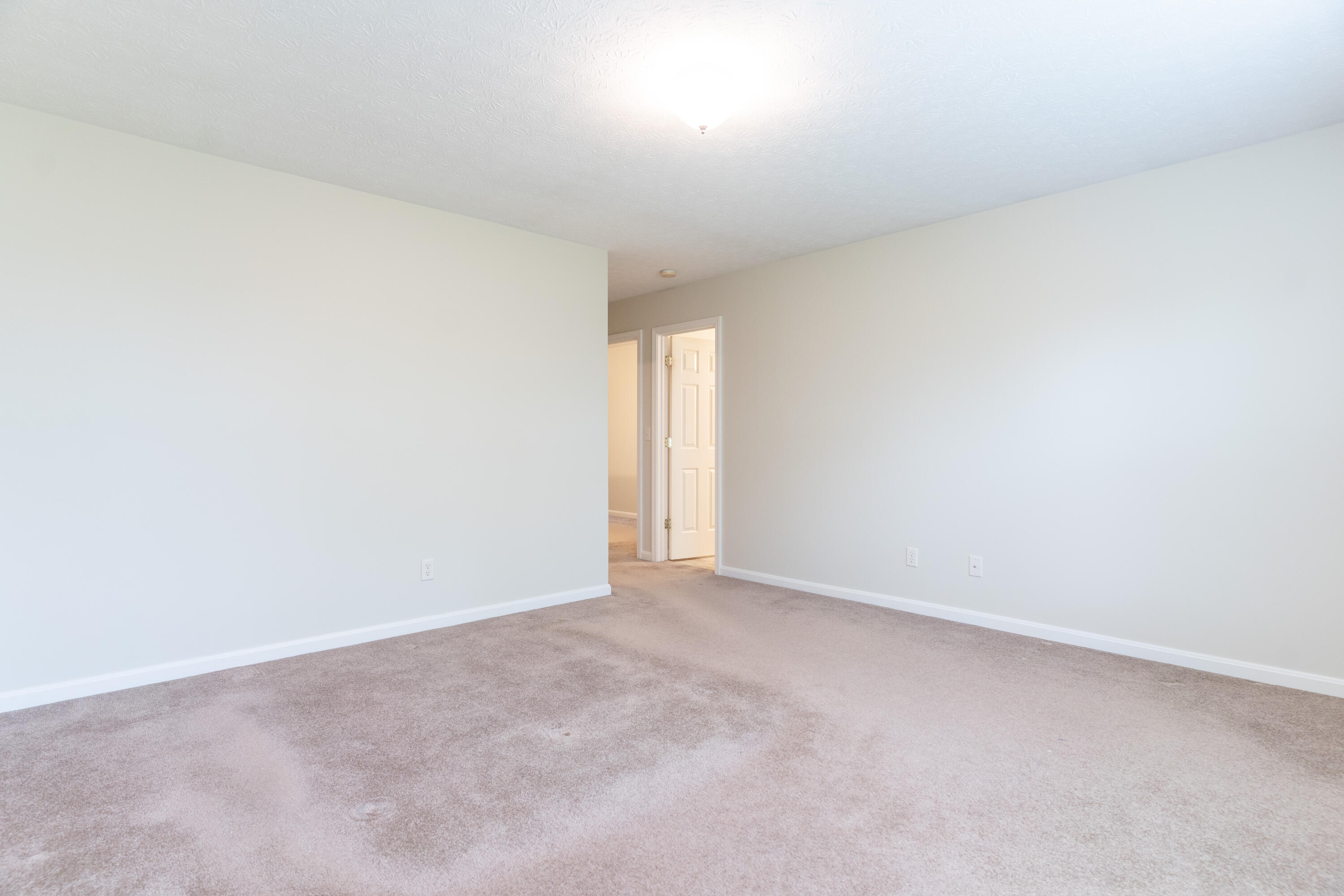 2204 Navajo Trail, Piqua, Ohio 45356