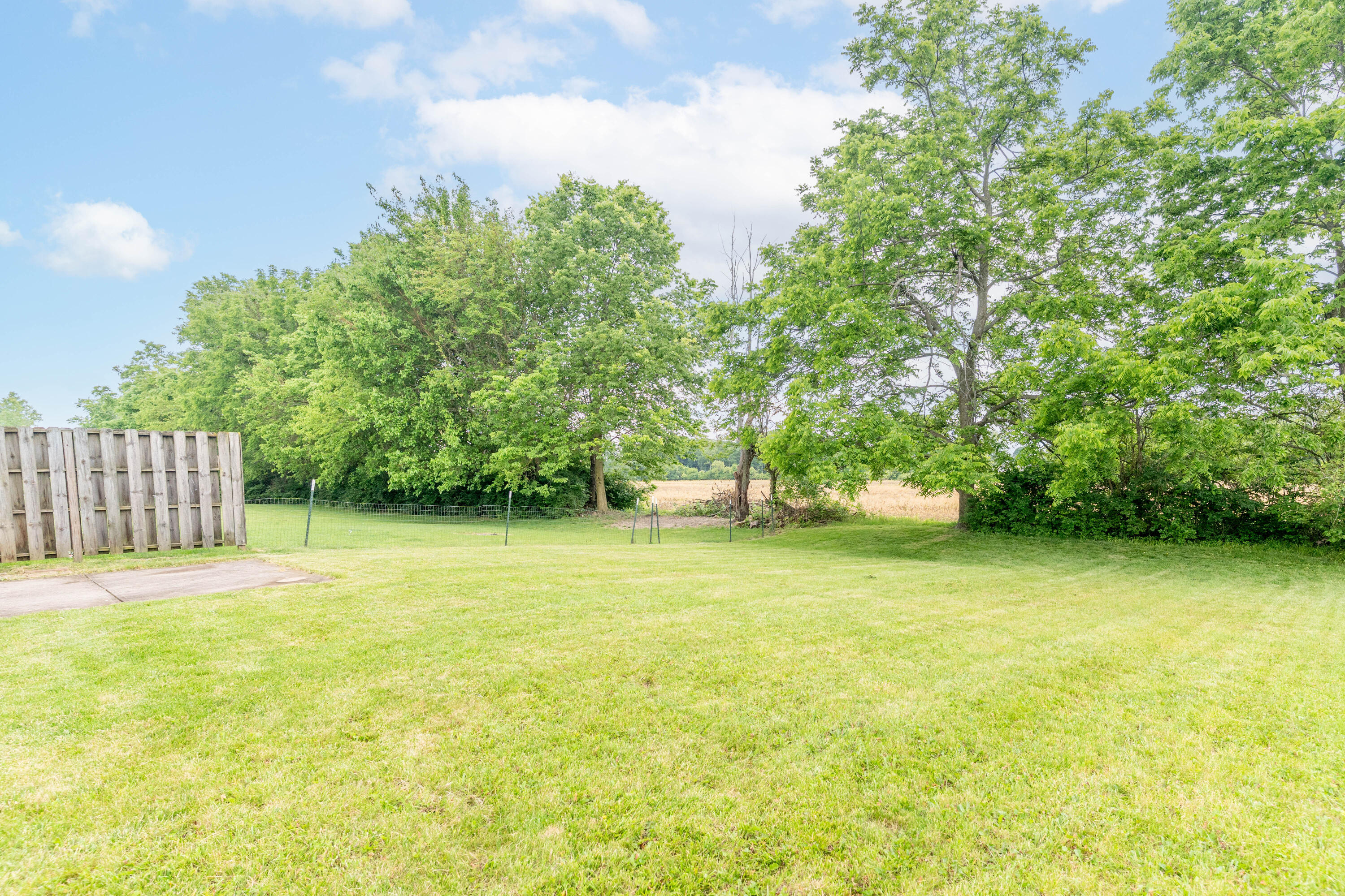 2204 Navajo Trail, Piqua, Ohio 45356