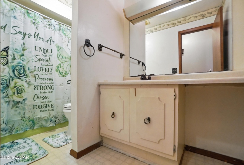 263 Barnsbury Drive, Lima, Ohio, 3 Bedrooms Bedrooms, ,2 BathroomsBathrooms,Residential,For Sale,Barnsbury,308080