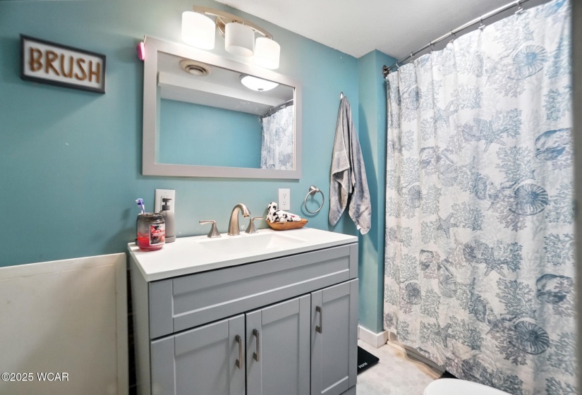 221 Oak Street, Harrod, Ohio, 3 Bedrooms Bedrooms, ,1 BathroomBathrooms,Residential,For Sale,Oak,308083