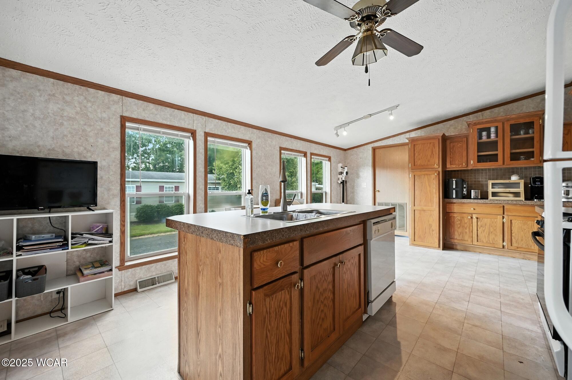 1032 Cinnamon Ridge Lane, Sidney, Ohio