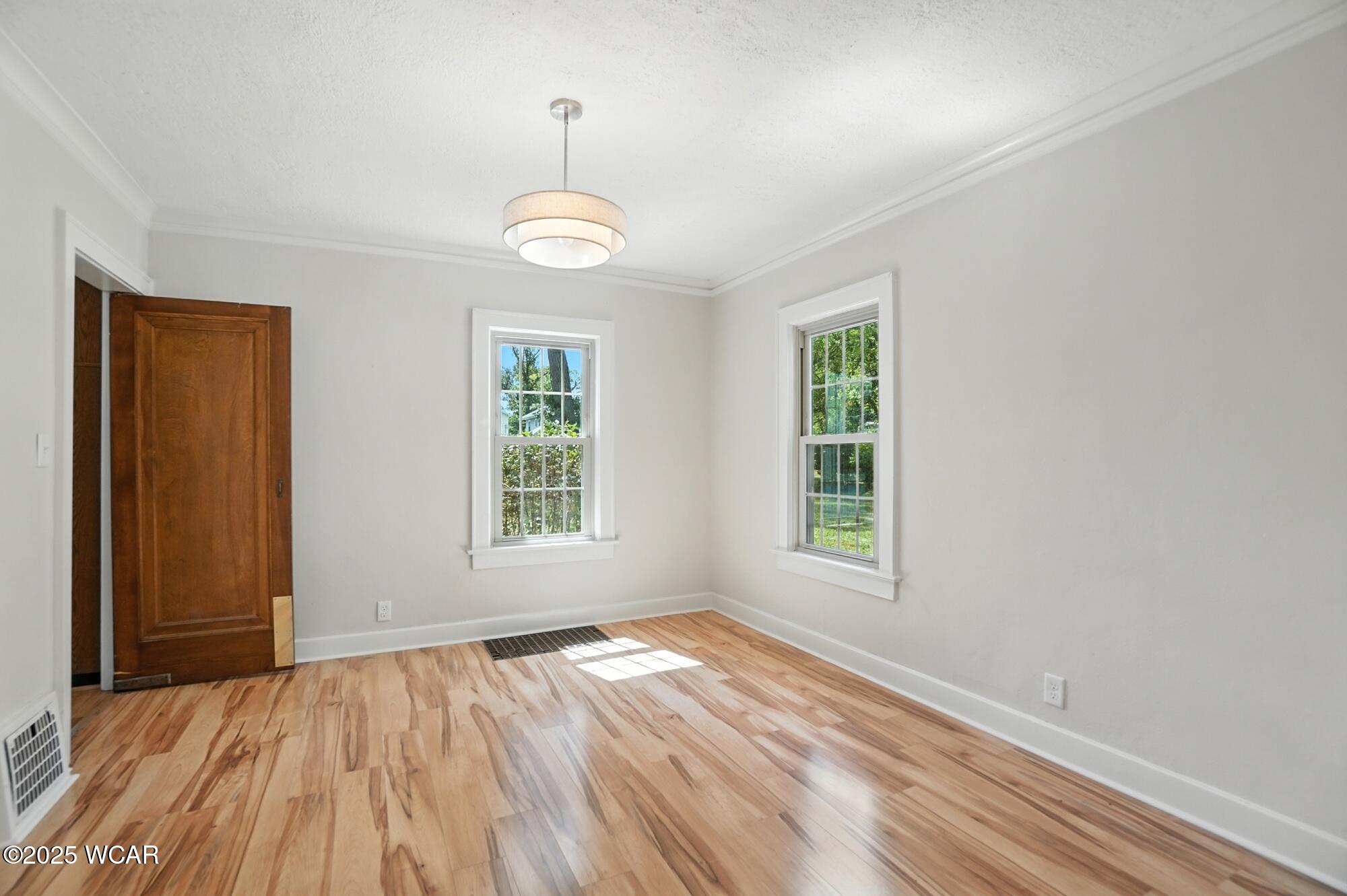 1521 Oakland Parkway, Lima, Ohio