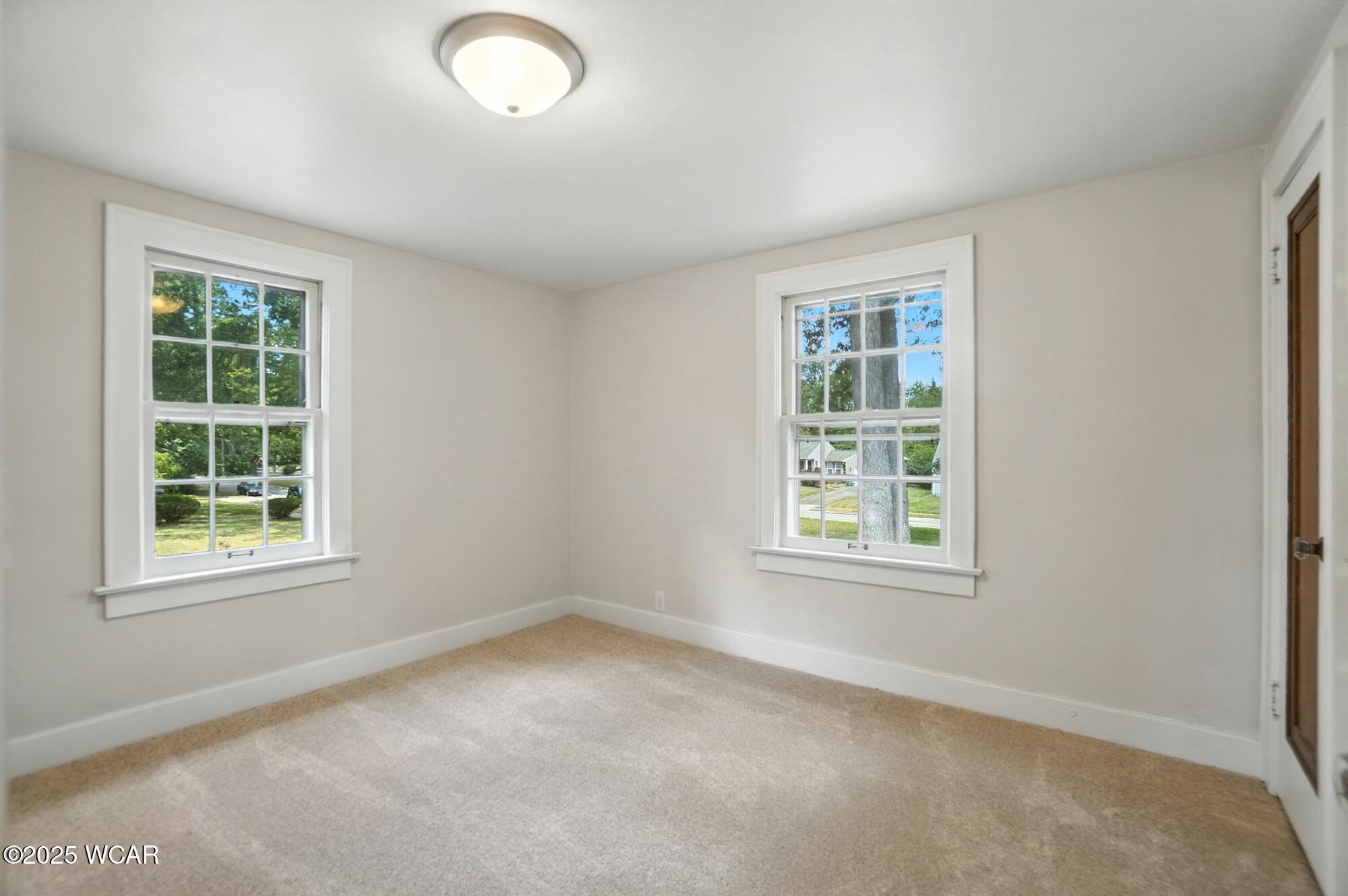 1521 Oakland Parkway, Lima, Ohio
