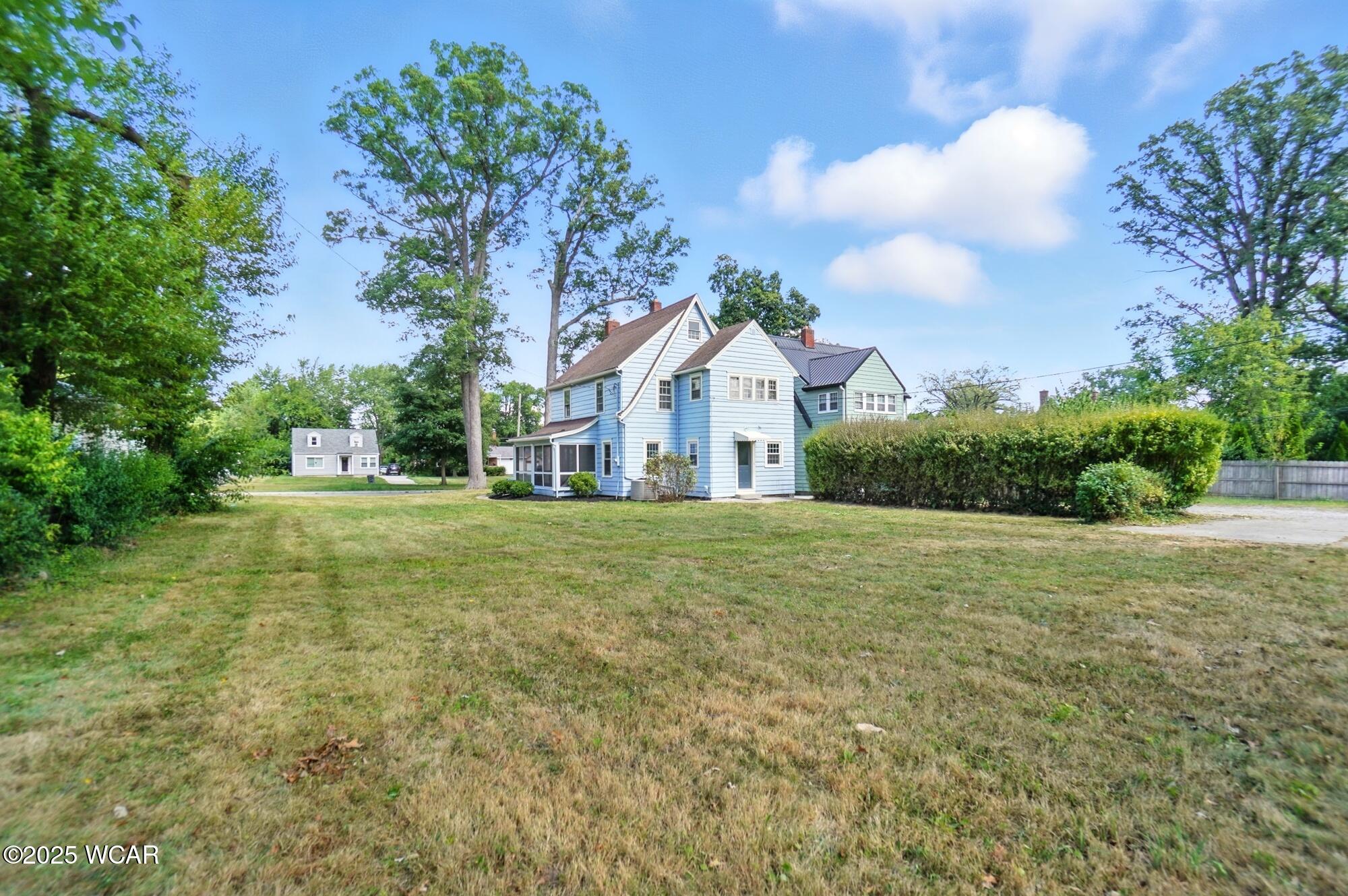 1521 Oakland Parkway, Lima, Ohio