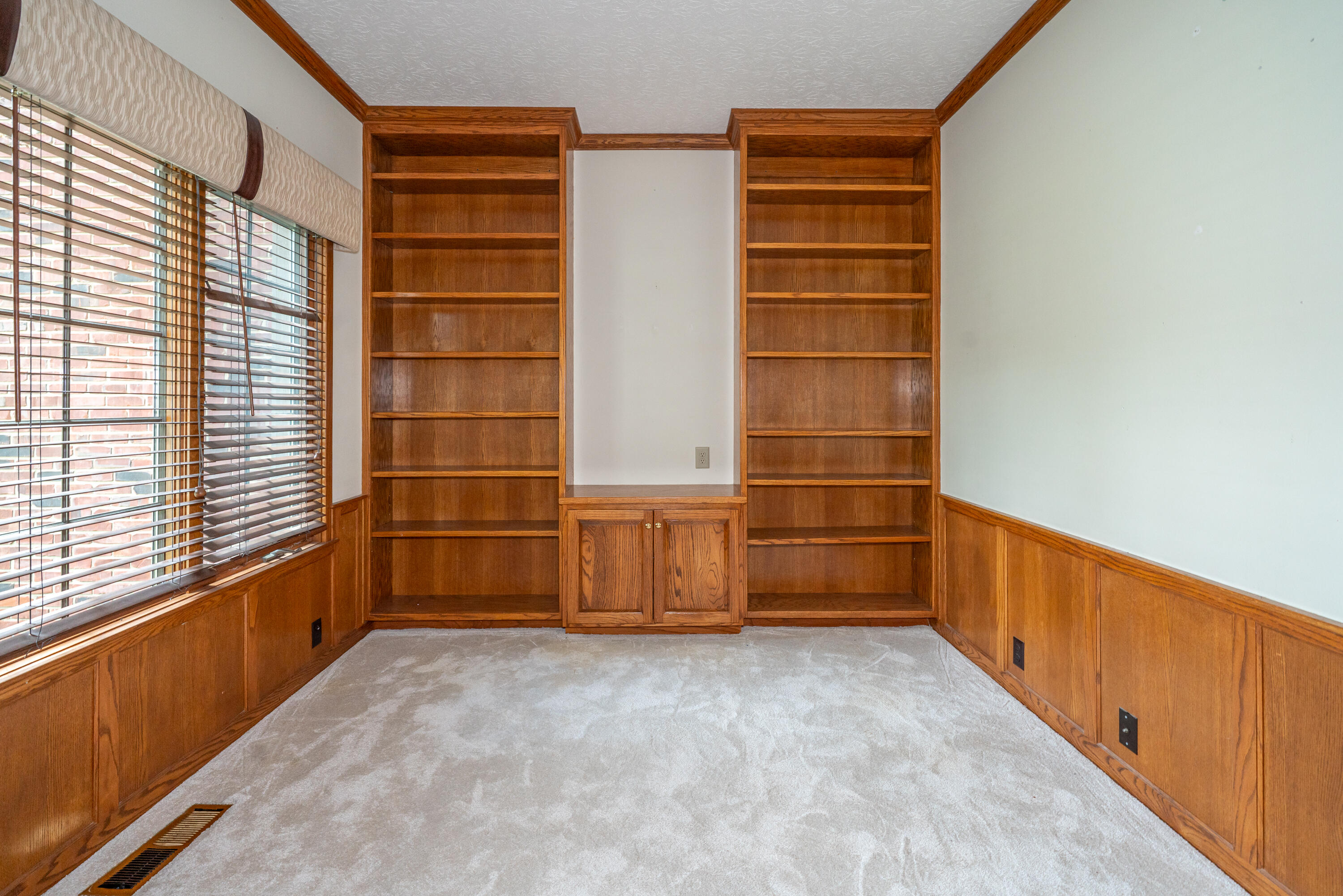 2940 Stonewall Drive, Beavercreek, Ohio 45434
