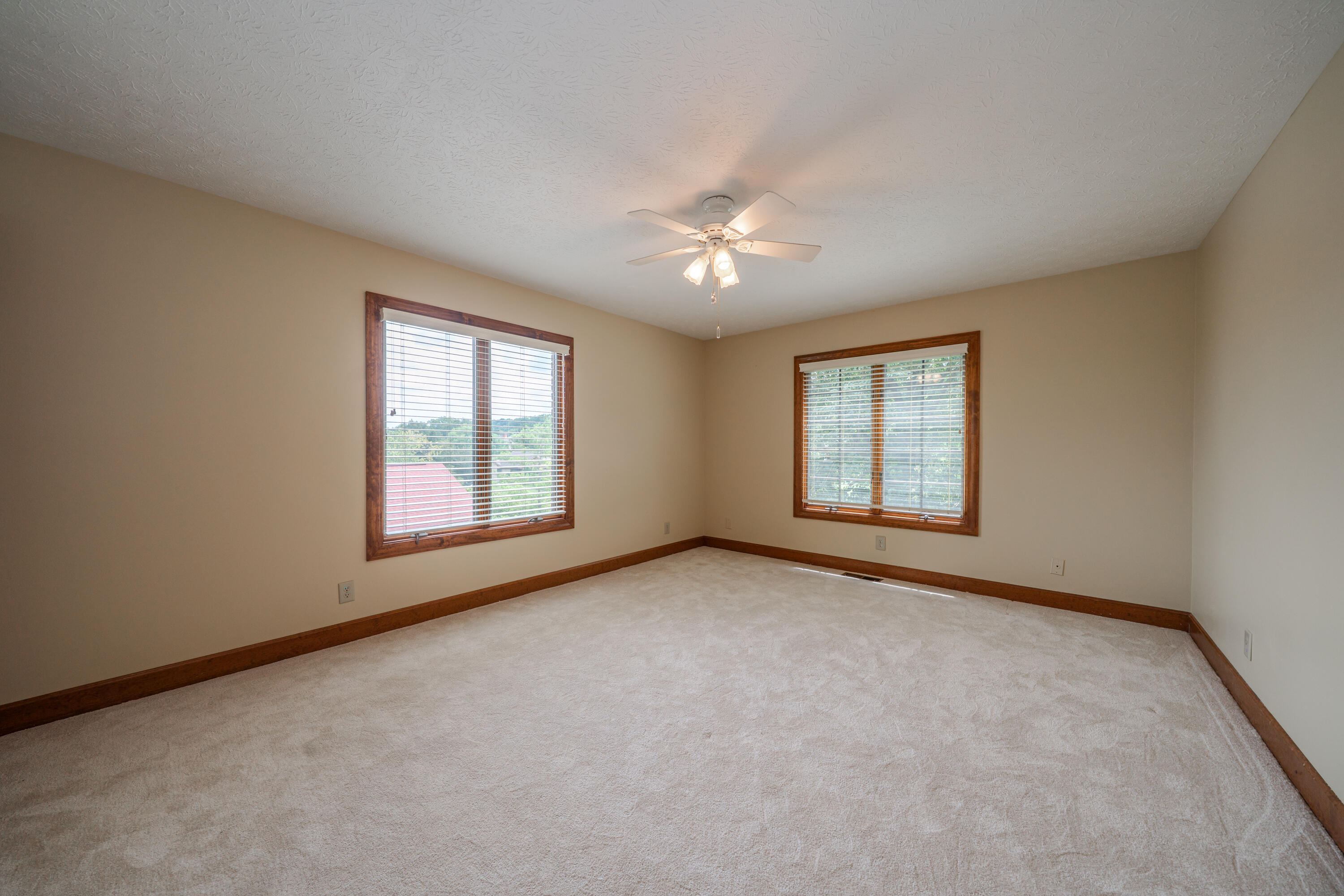 2940 Stonewall Drive, Beavercreek, Ohio 45434
